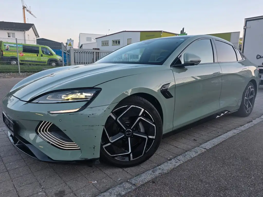 BYD Seal 2024 из Европы — купить под ключ