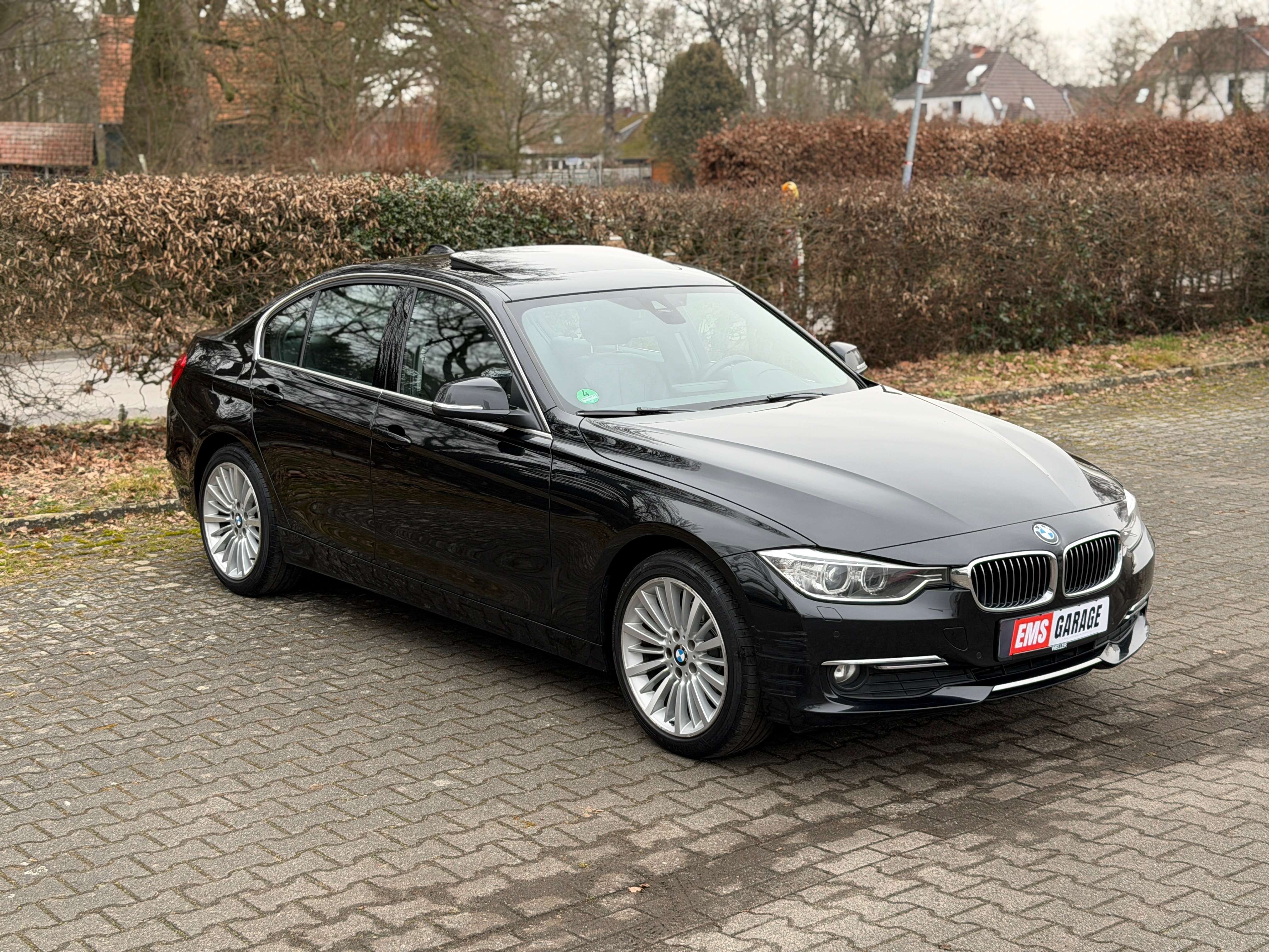 Second hand Bmw 3 Series 320