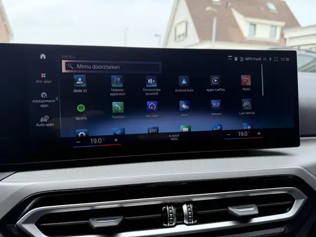 BMW 3 Series view 7