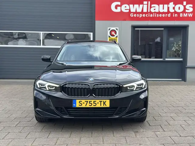 BMW 3 Series view 27