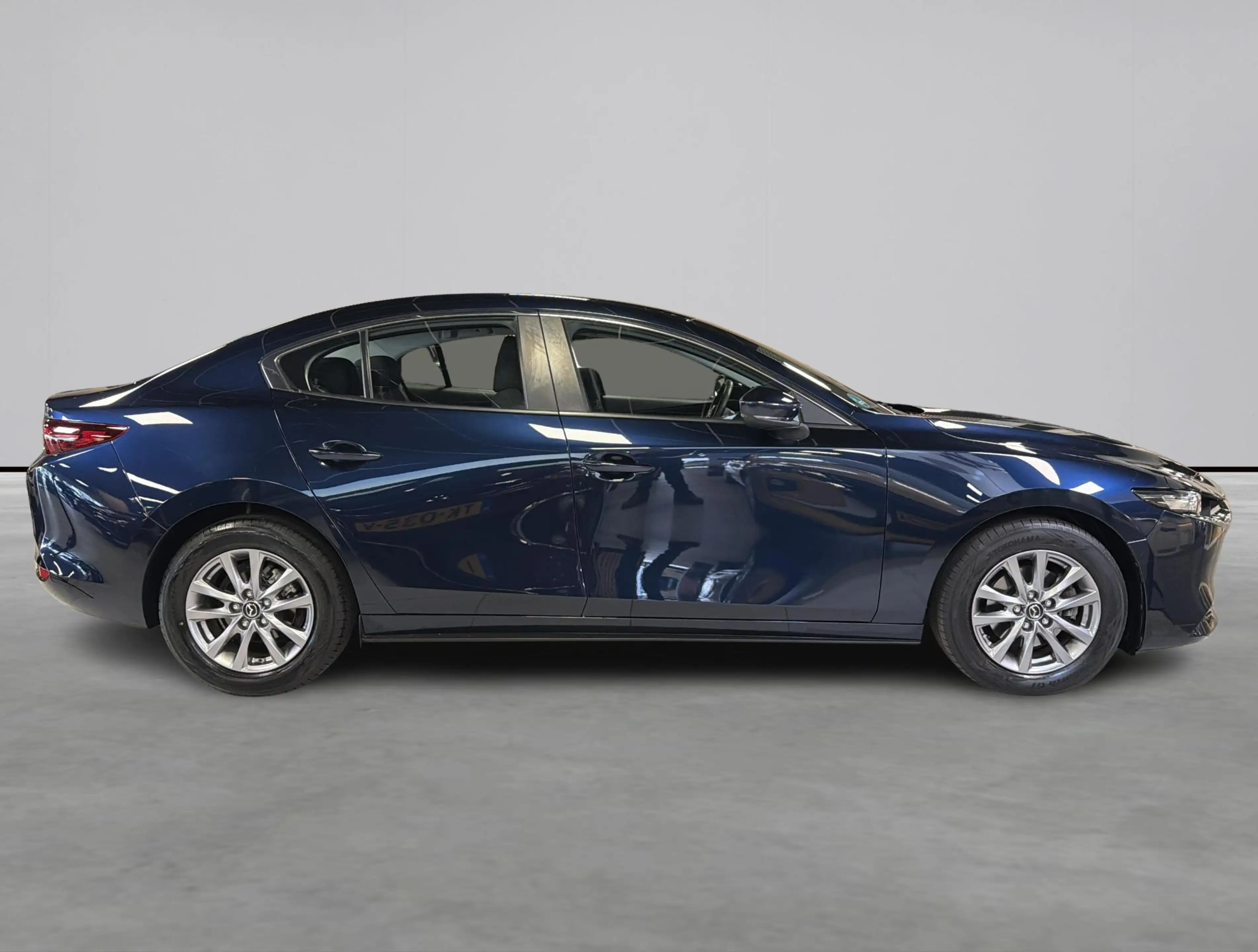 Mazda 3 2.0 e-SkyActiv-X M Hybrid 180 — photo 6