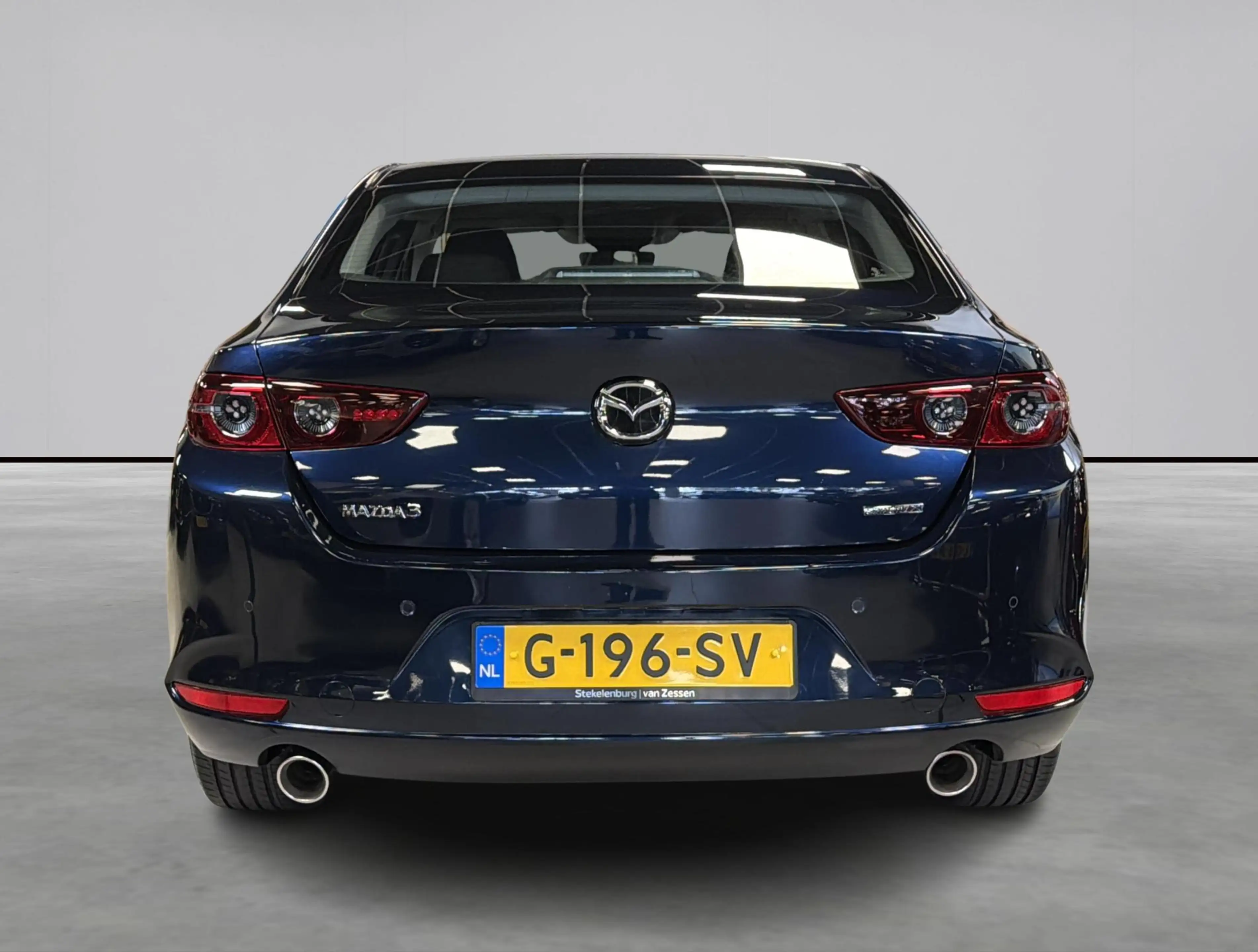 Mazda 3 2.0 e-SkyActiv-X M Hybrid 180 — photo 4