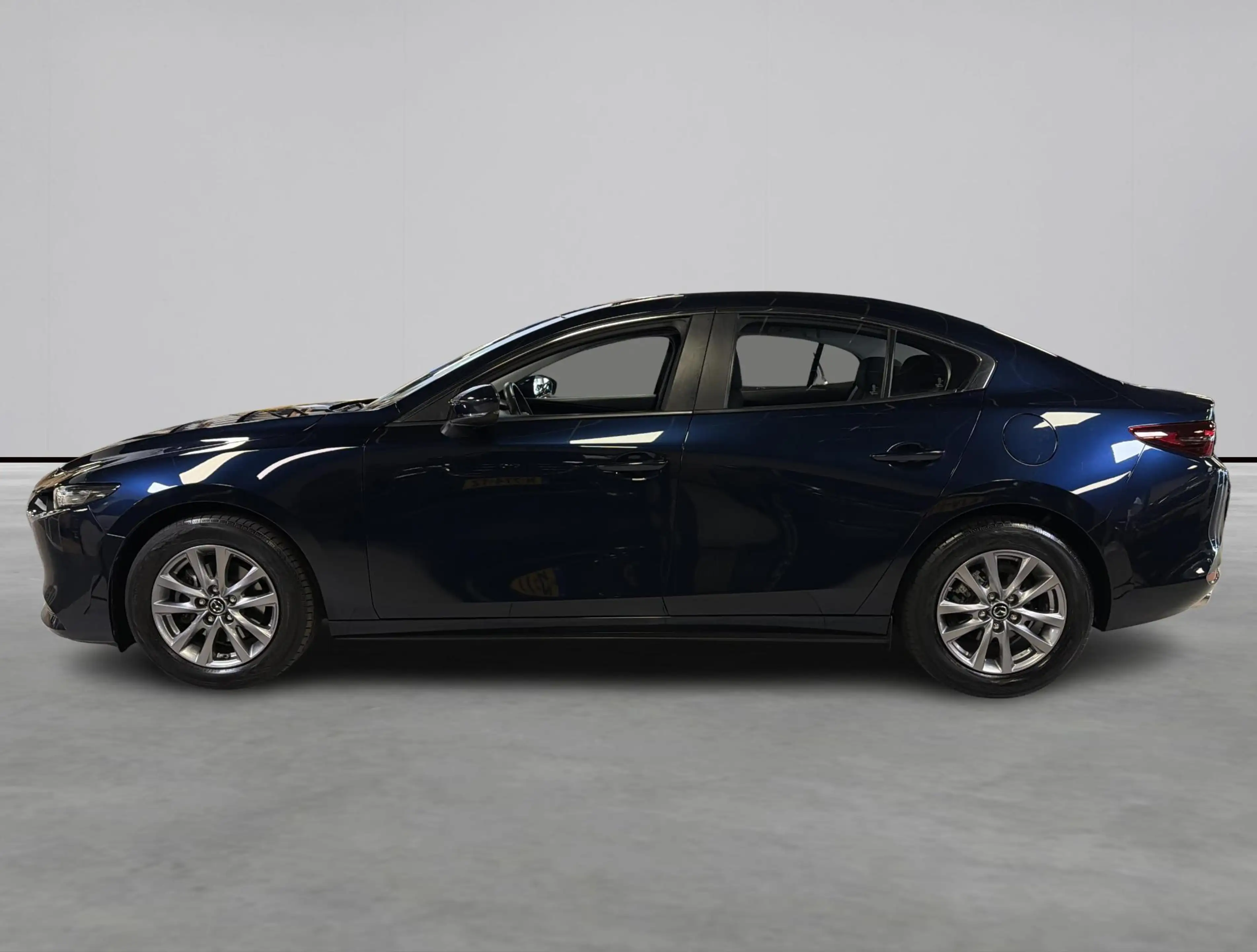 Mazda 3 2.0 e-SkyActiv-X M Hybrid 180 — photo 2
