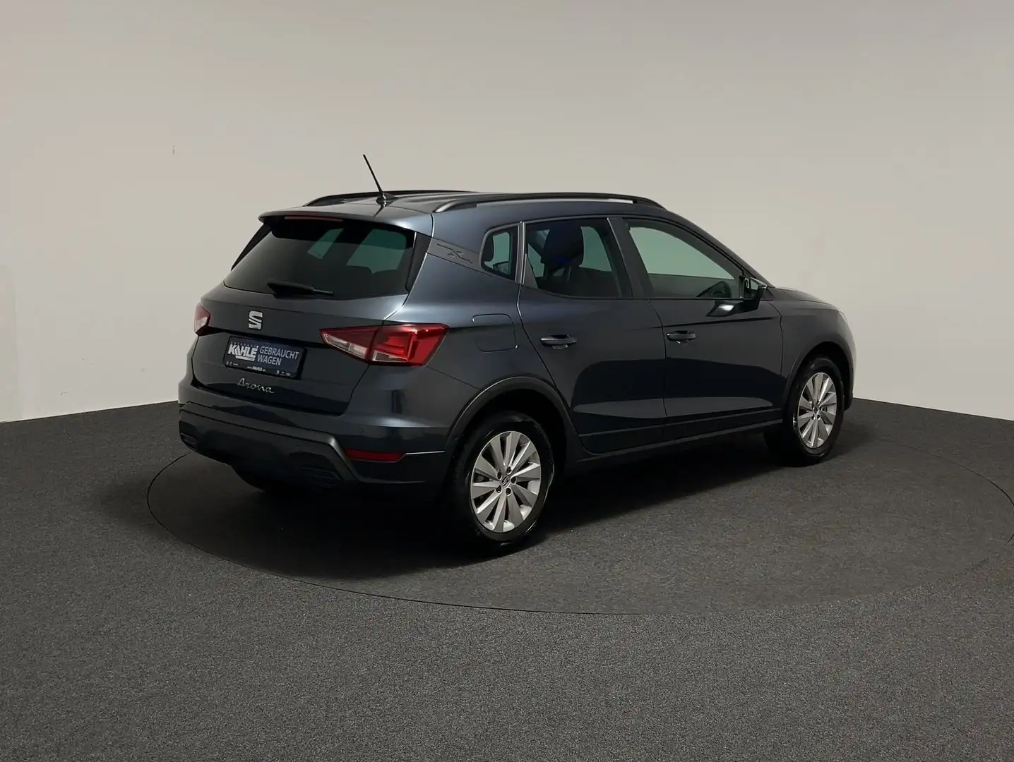 SEAT Arona 1.0 TSI DSG Style Grau - 2