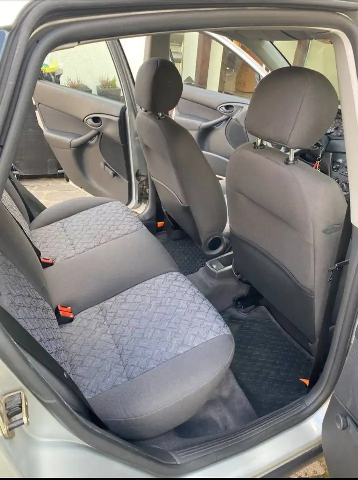 Ford Focus Futura, foto 12