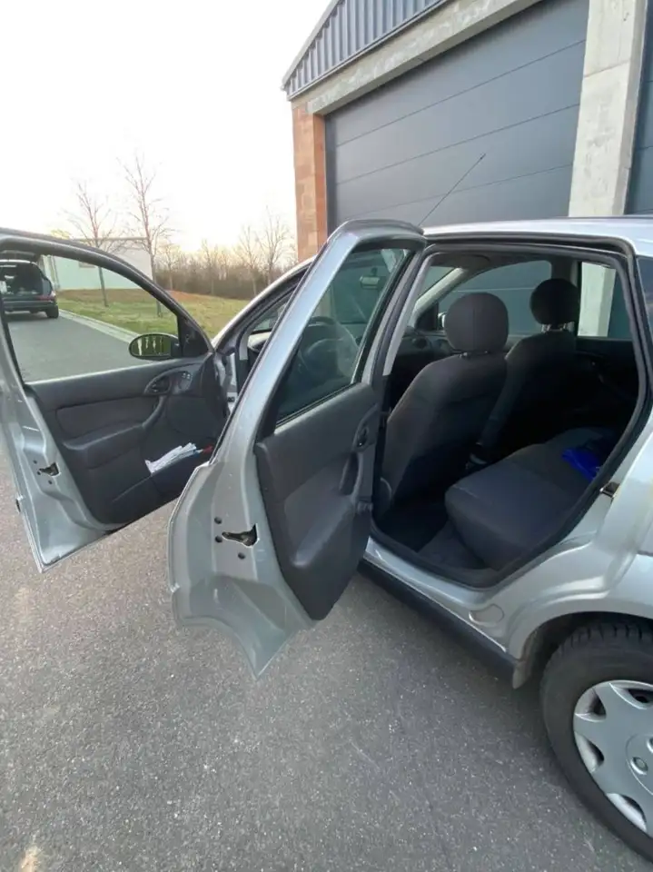 Ford Focus Futura, foto 11