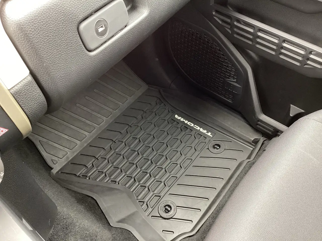Toyota Tacoma снимка Toyota Tacoma