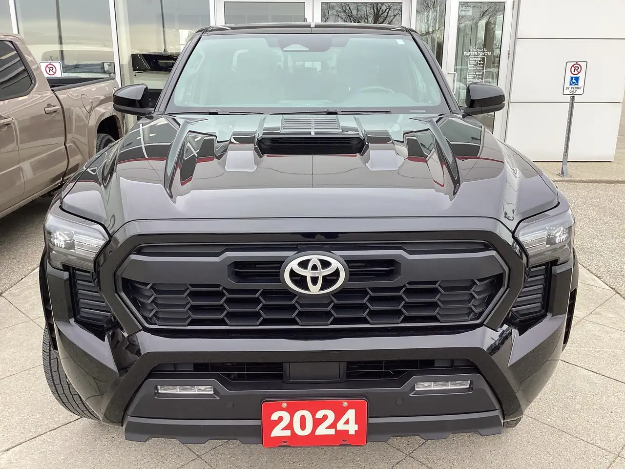 Toyota Tacoma снимка Toyota Tacoma