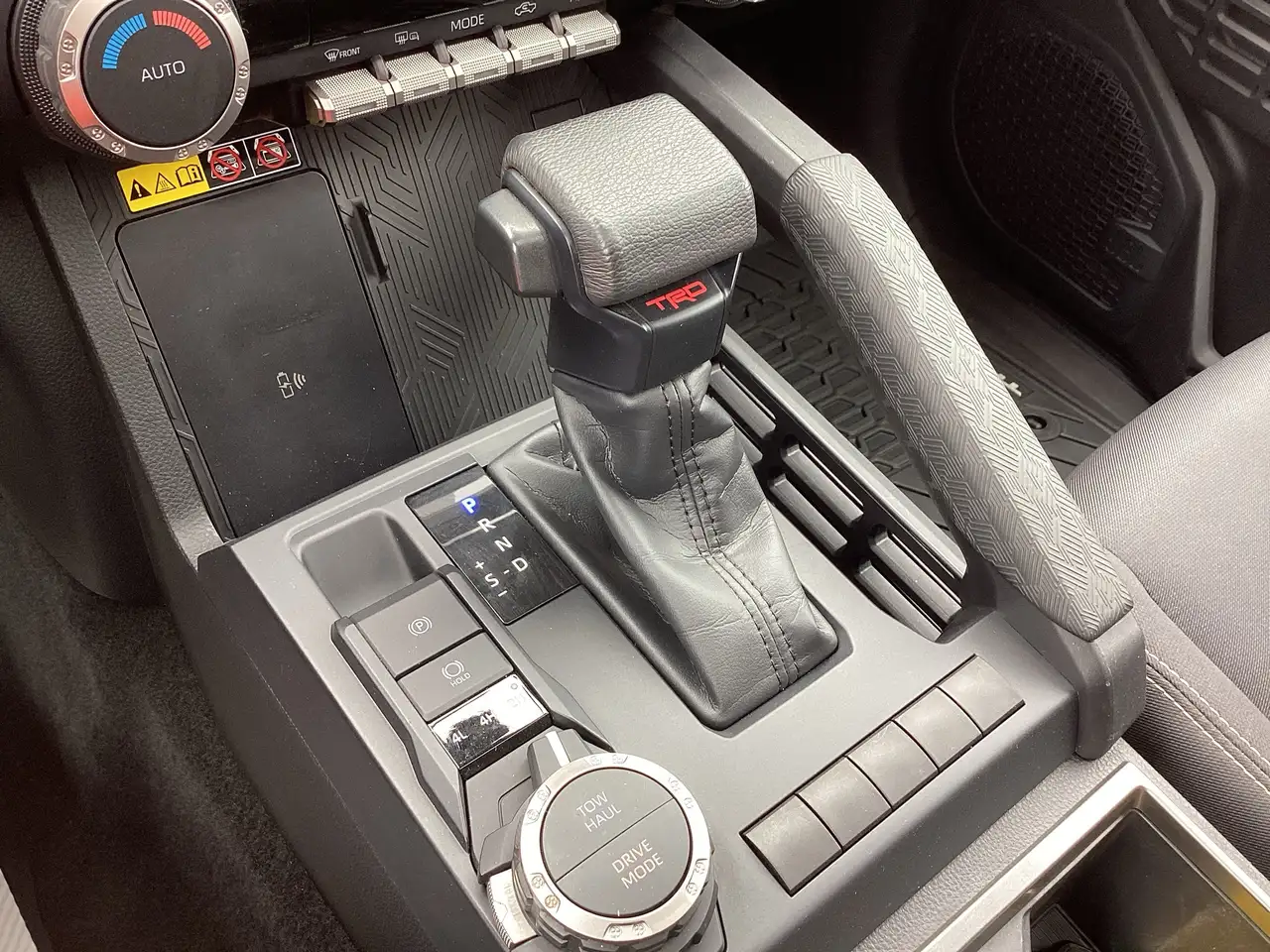 Toyota Tacoma снимка Toyota Tacoma