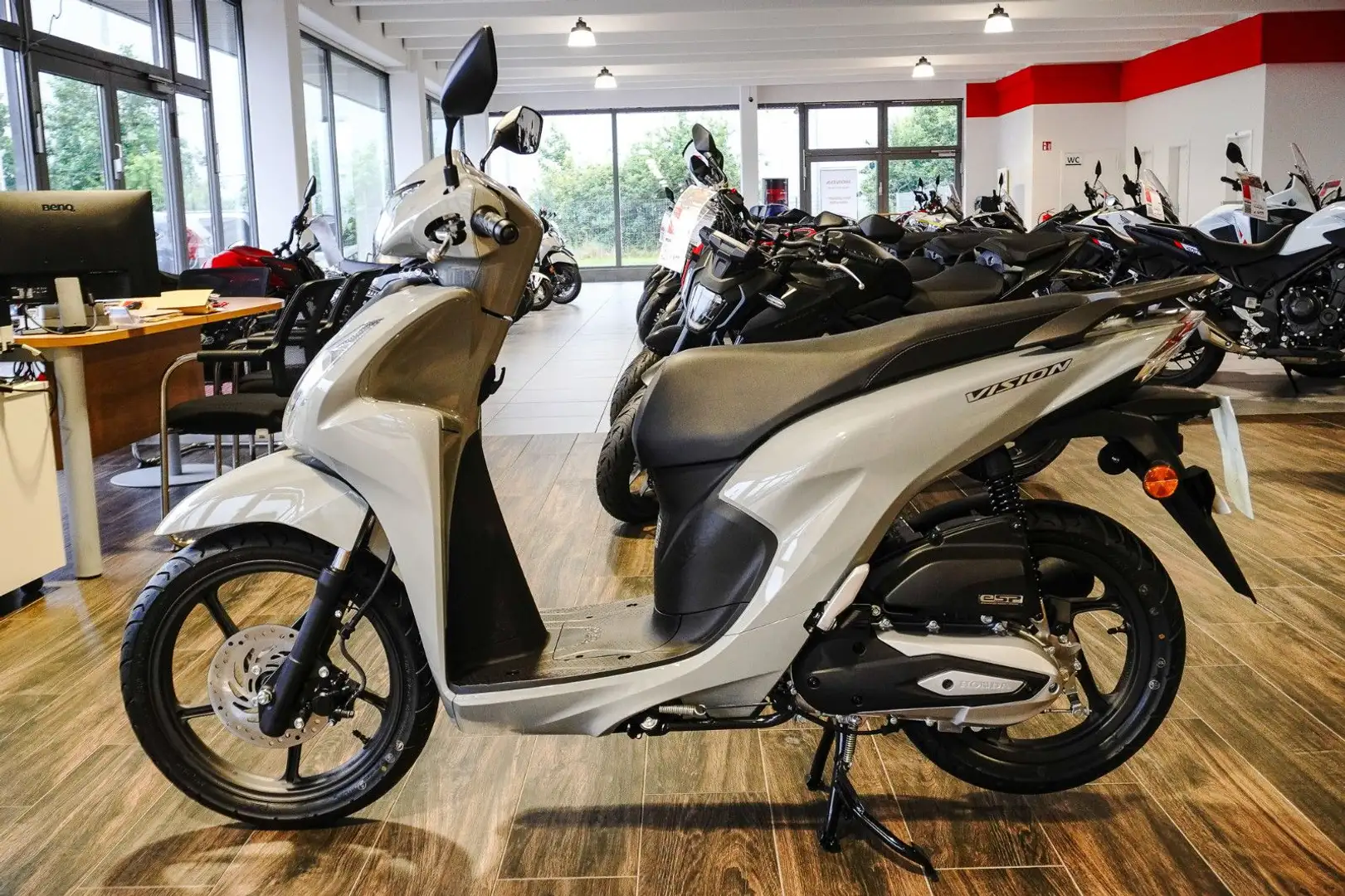 Honda VIison 110 (NSC110) Tageszulassung 07.2025 Grau - 1
