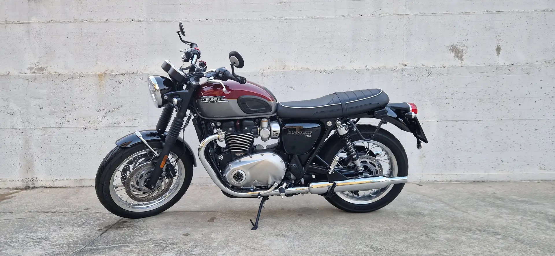 Triumph Bonneville T120 Piros - 1
