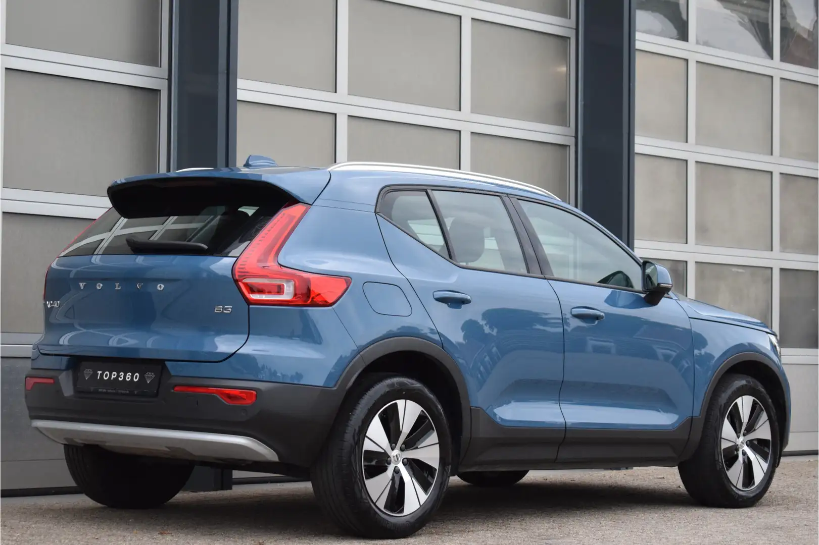 Volvo XC40 2.0 B3 Core | Camera | ACC | 4cilinder!  apple car Blau - 2
