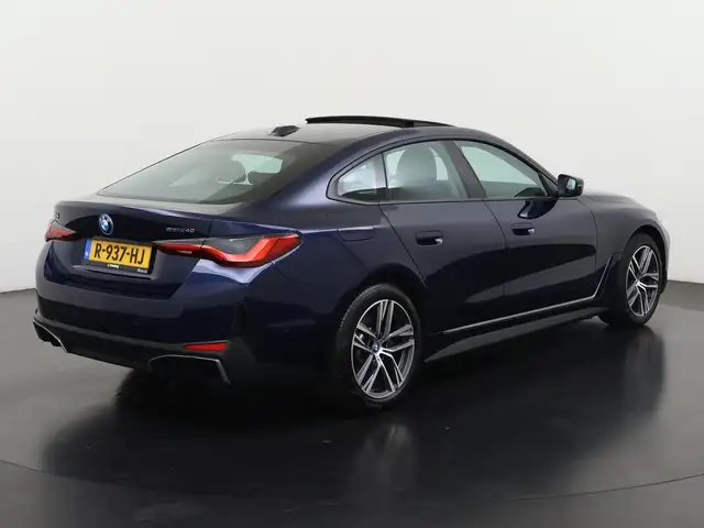 BMW I4 view 4