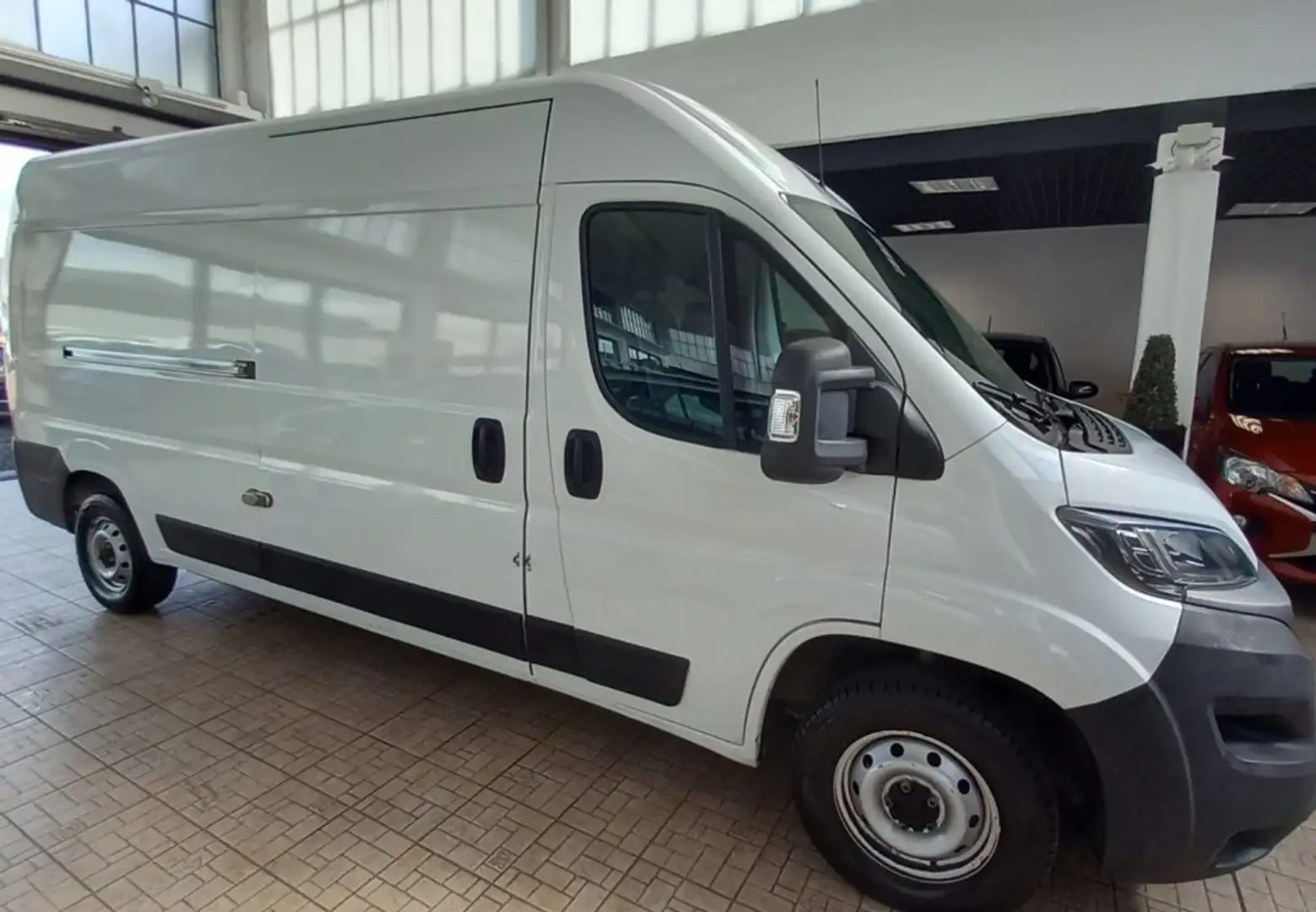 Fiat Ducato 33 2.2 Mjt 140CV PASSO LUNGO TETTO ALTO Bianco - 2