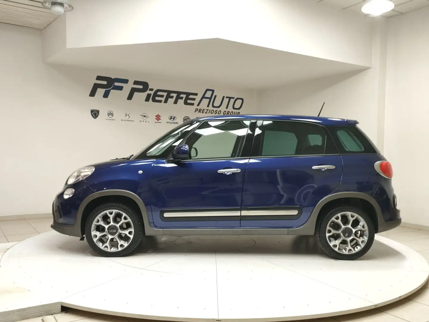 Fiat 500L - 500L 1.3 Multijet 95 CV Dualogic Trekking Bleu - 2