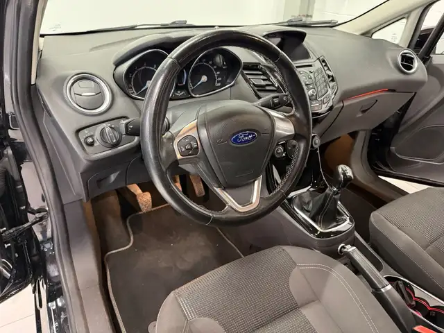Ford Fiesta view 7