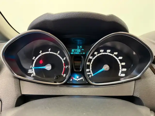 Ford Fiesta view 9