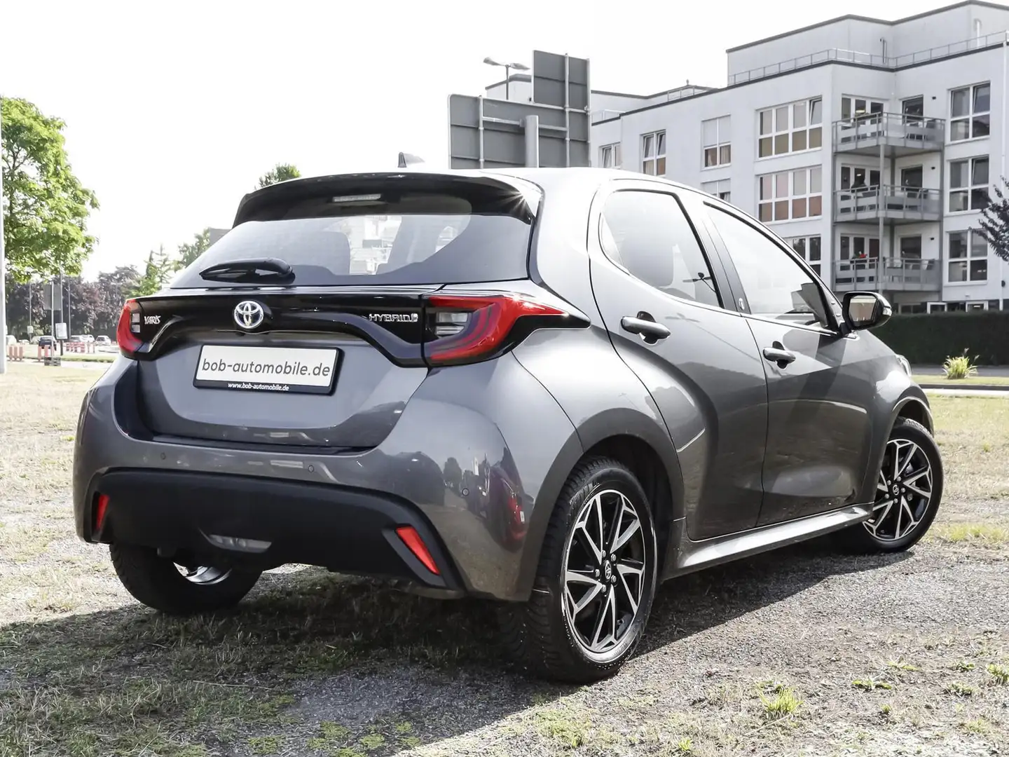 Toyota Yaris 1.5 Team HYBRID PDC KLIMA ALU RFK ACP Grau - 2