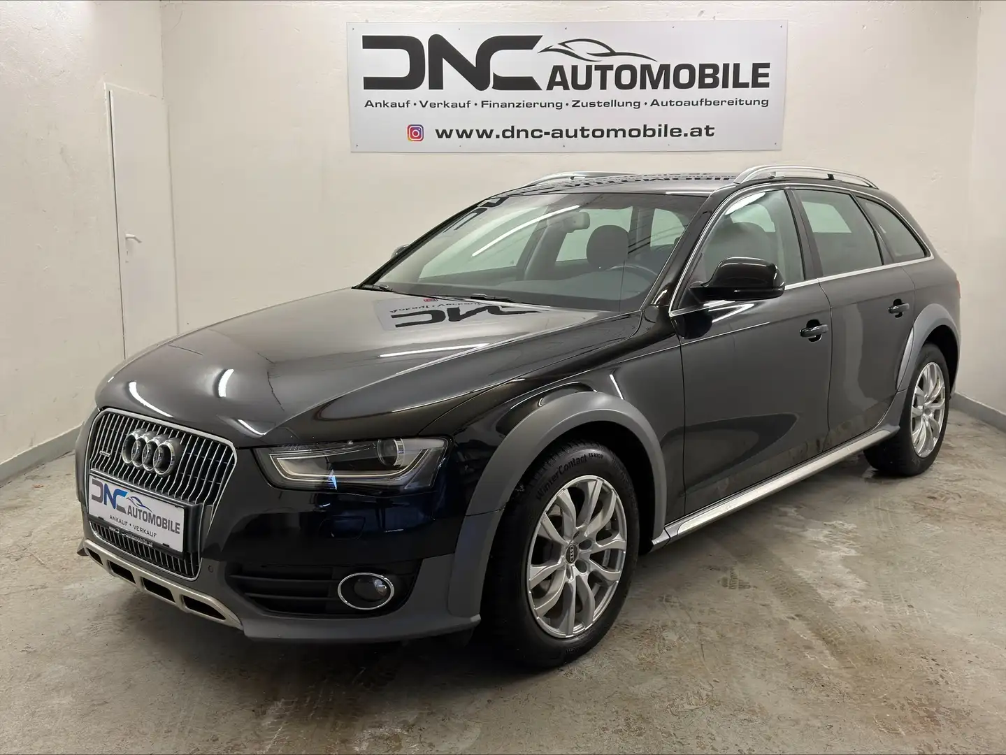 Audi A4 allroad 2,0 TDI Quattro DPF S-Tronic*AHK*SHZ* Schwarz - 1