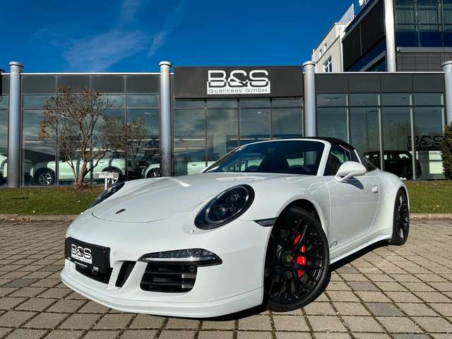 Imagine Porsche 991 Targa 4 GTS SPORT CHRONO,CARBON,BOSE