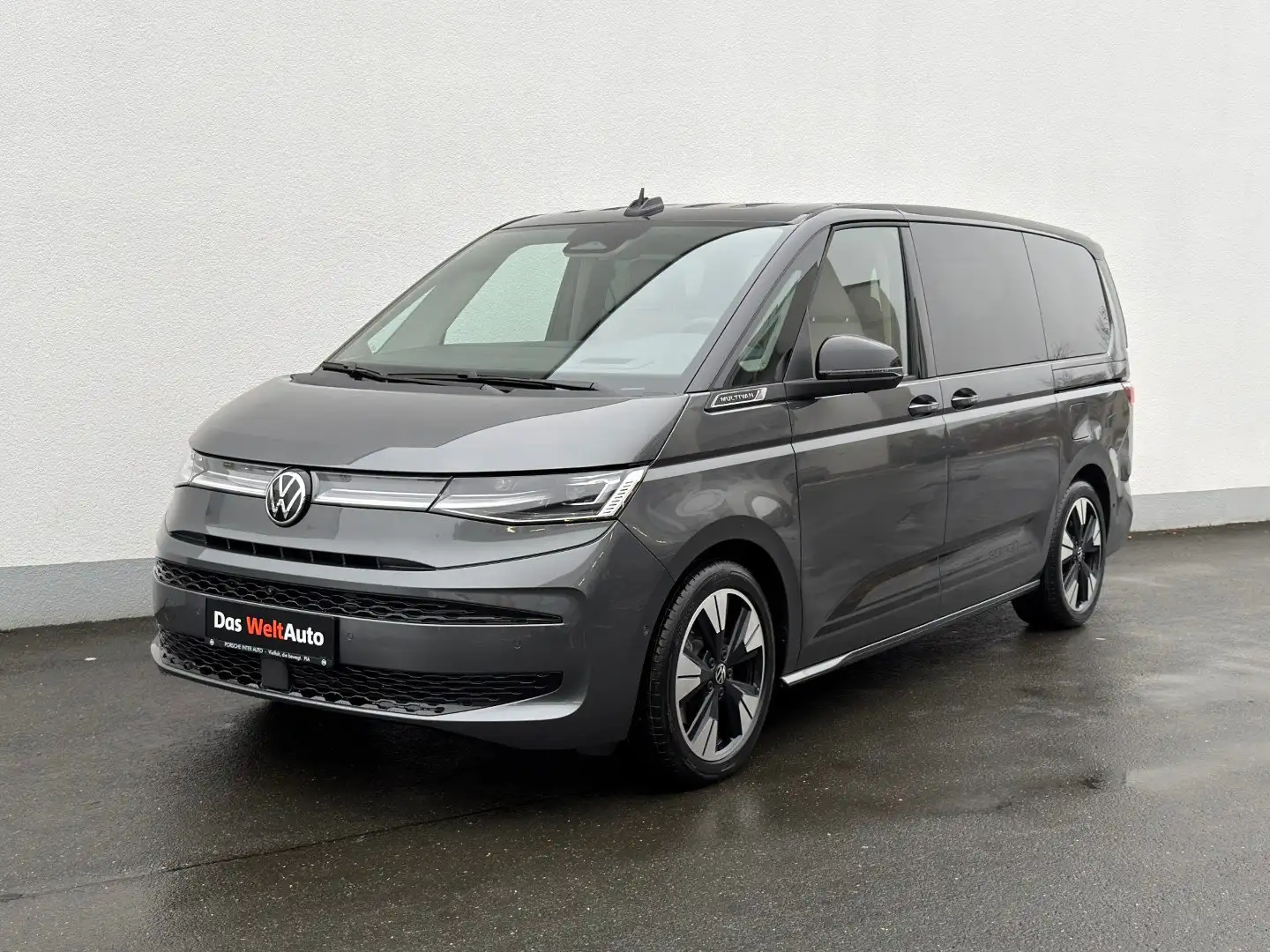 Volkswagen T7 Multivan VW T7 Multivan Edition ÜH eHybrid 180 kW 4M Grau - 1