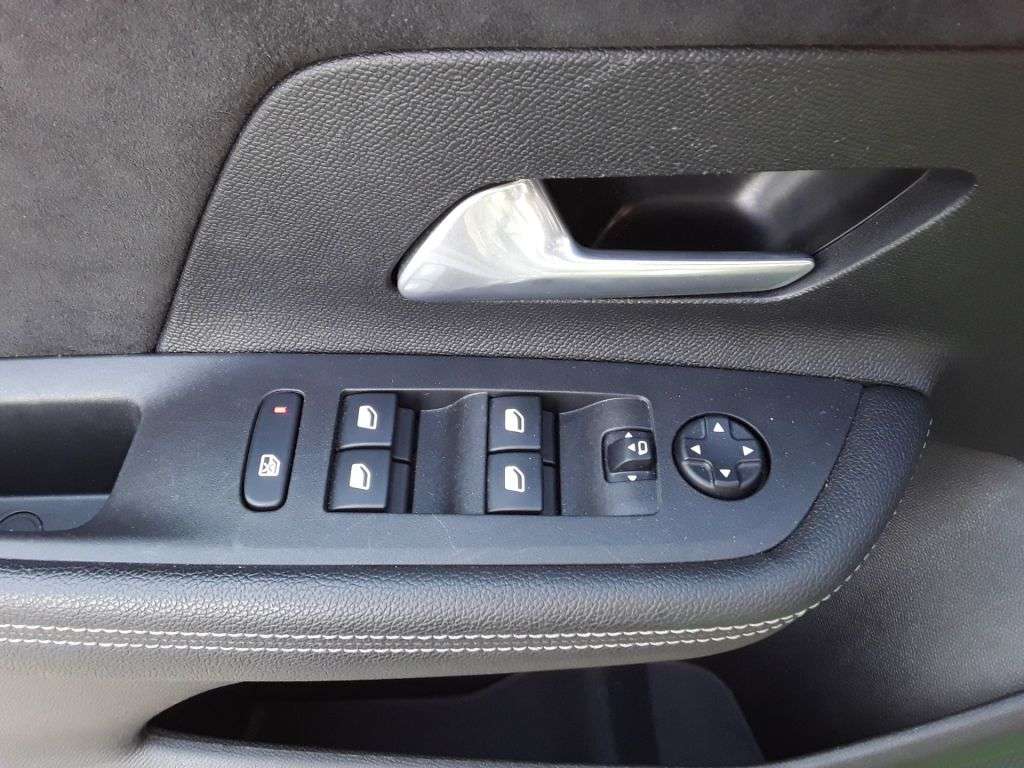 Opel Mokka E