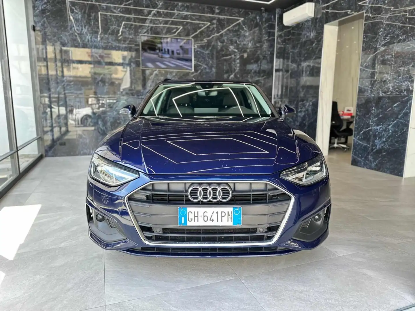 Audi A4 Avant 30 TDI/136 CV S tronic S promo Blu/Azzurro - 1