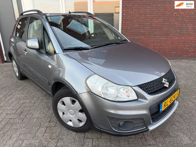 Suzuki SX4 1.6 Exclusive / PDC / Clima / Keyless / AUT / Stoe