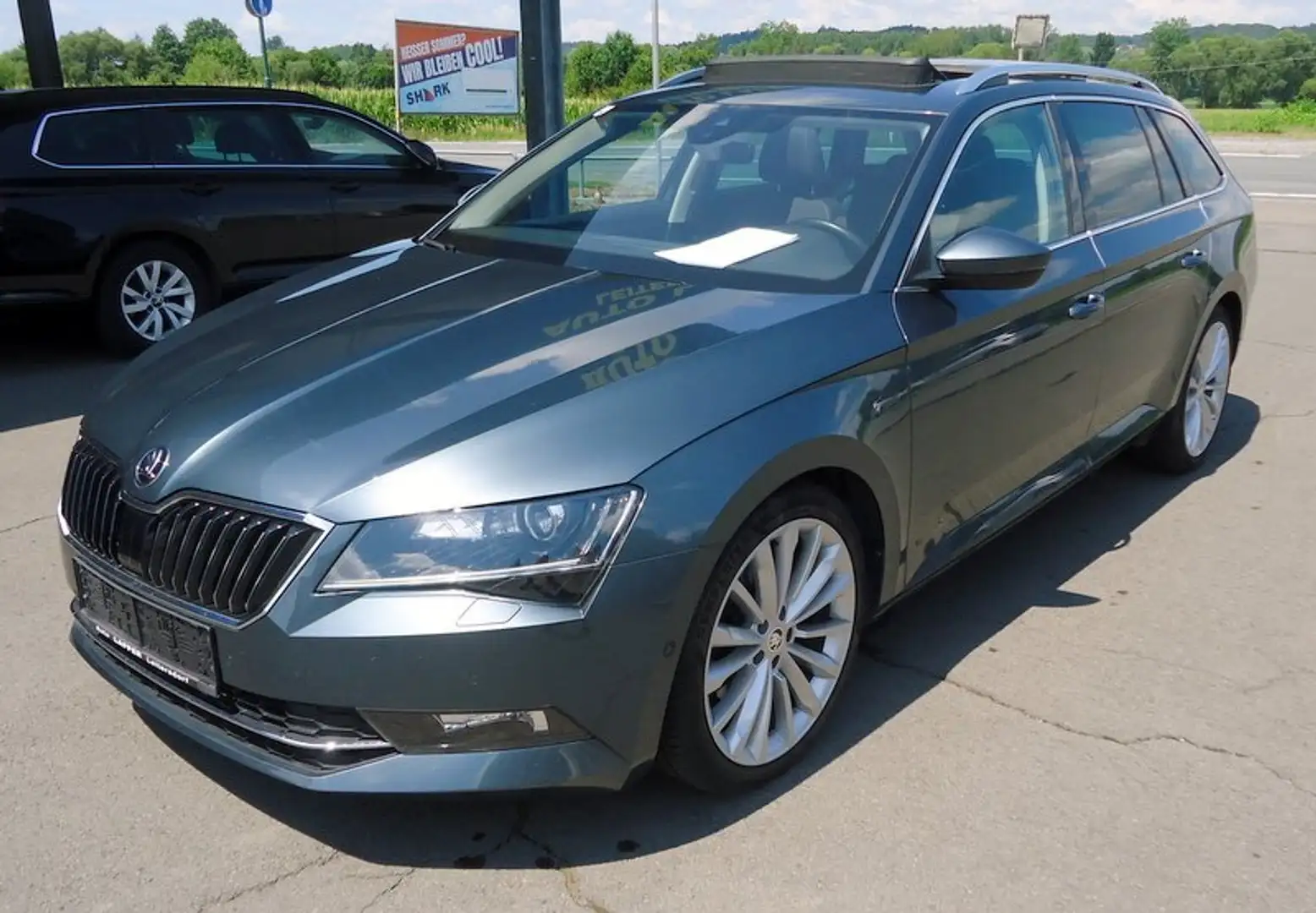 Skoda Superb Style TDI**BI-Xenon**19"ALU**RFK Grau - 2