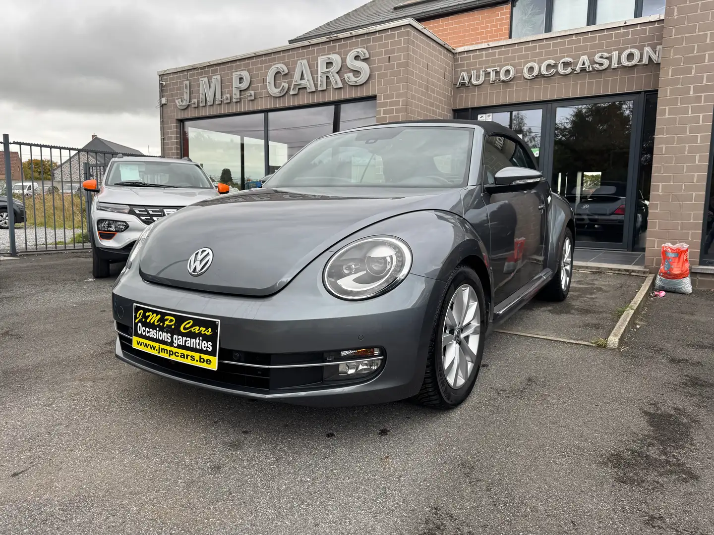 Volkswagen Beetle Beetle Cabriolet 1.6 CR TDi Design Gris - 1