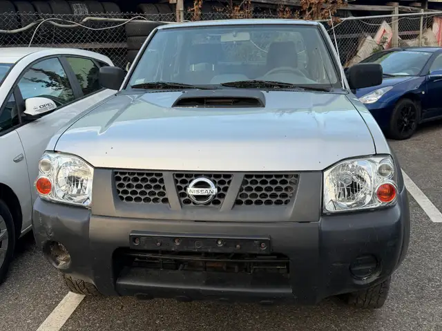 Nissan NP300 Double Cab 4X4