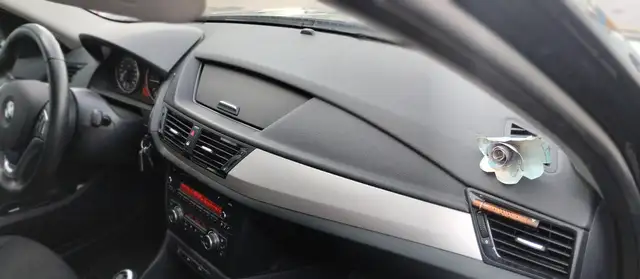 BMW X1 view 7