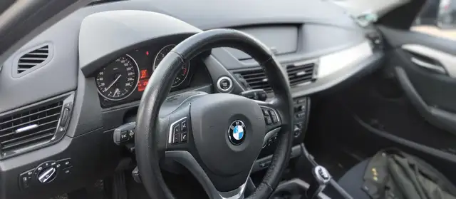 BMW X1 view 11