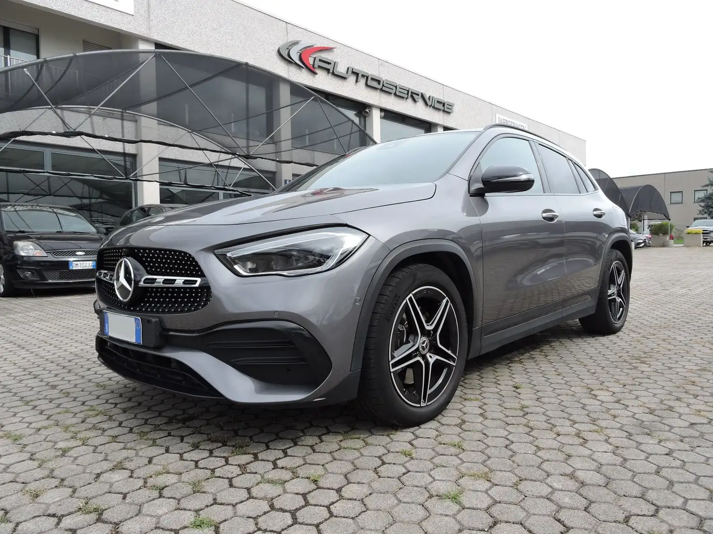 Mercedes-Benz GLA 250 GLA 250 Automatic 4Matic Premium Grigio - 1