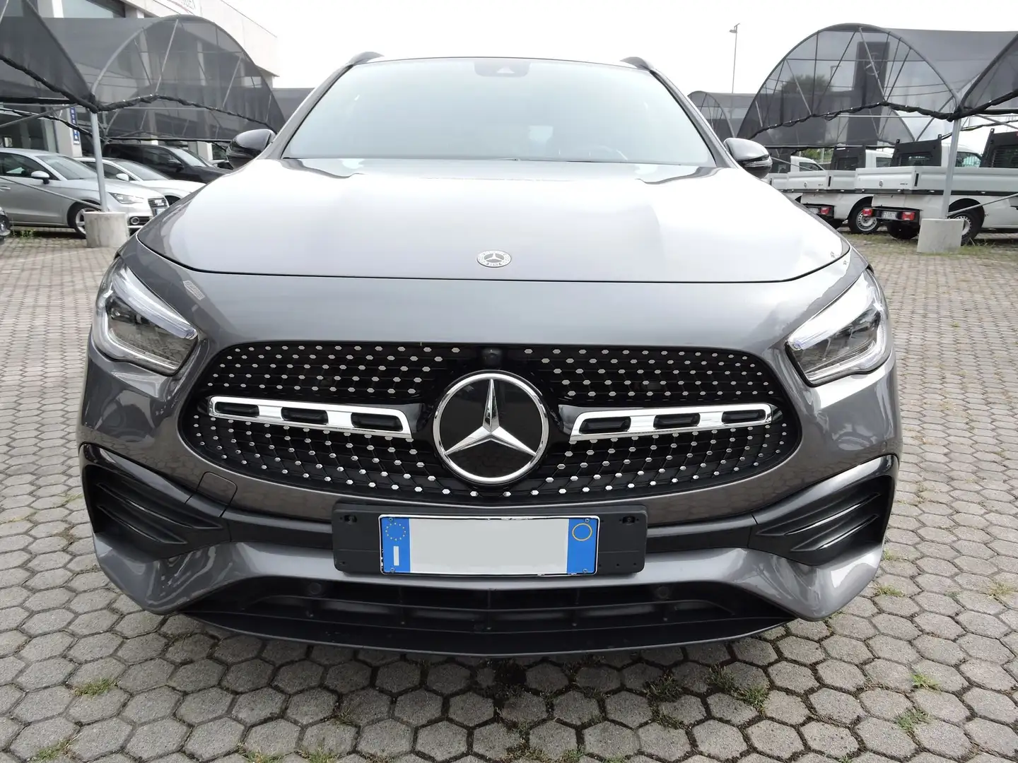 Mercedes-Benz GLA 250 GLA 250 Automatic 4Matic Premium Grigio - 2
