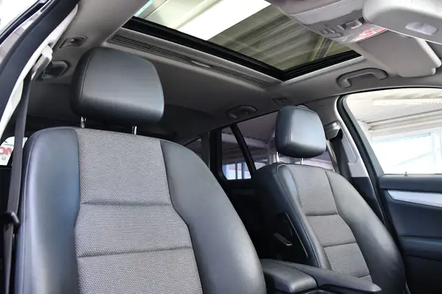 Mercedes-Benz C view 14