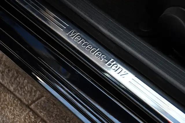 Mercedes-Benz C view 9