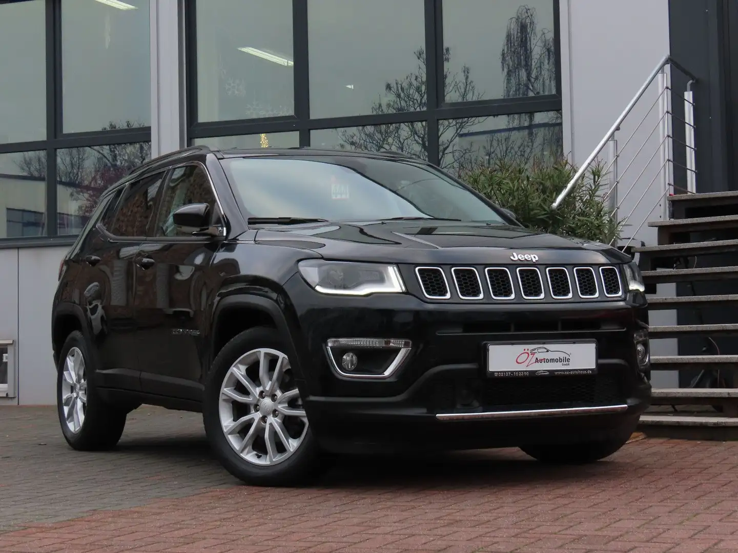 Jeep Compass 1.3 T-GDI I4 Autom. Leder PDC Kamera Noir - 1