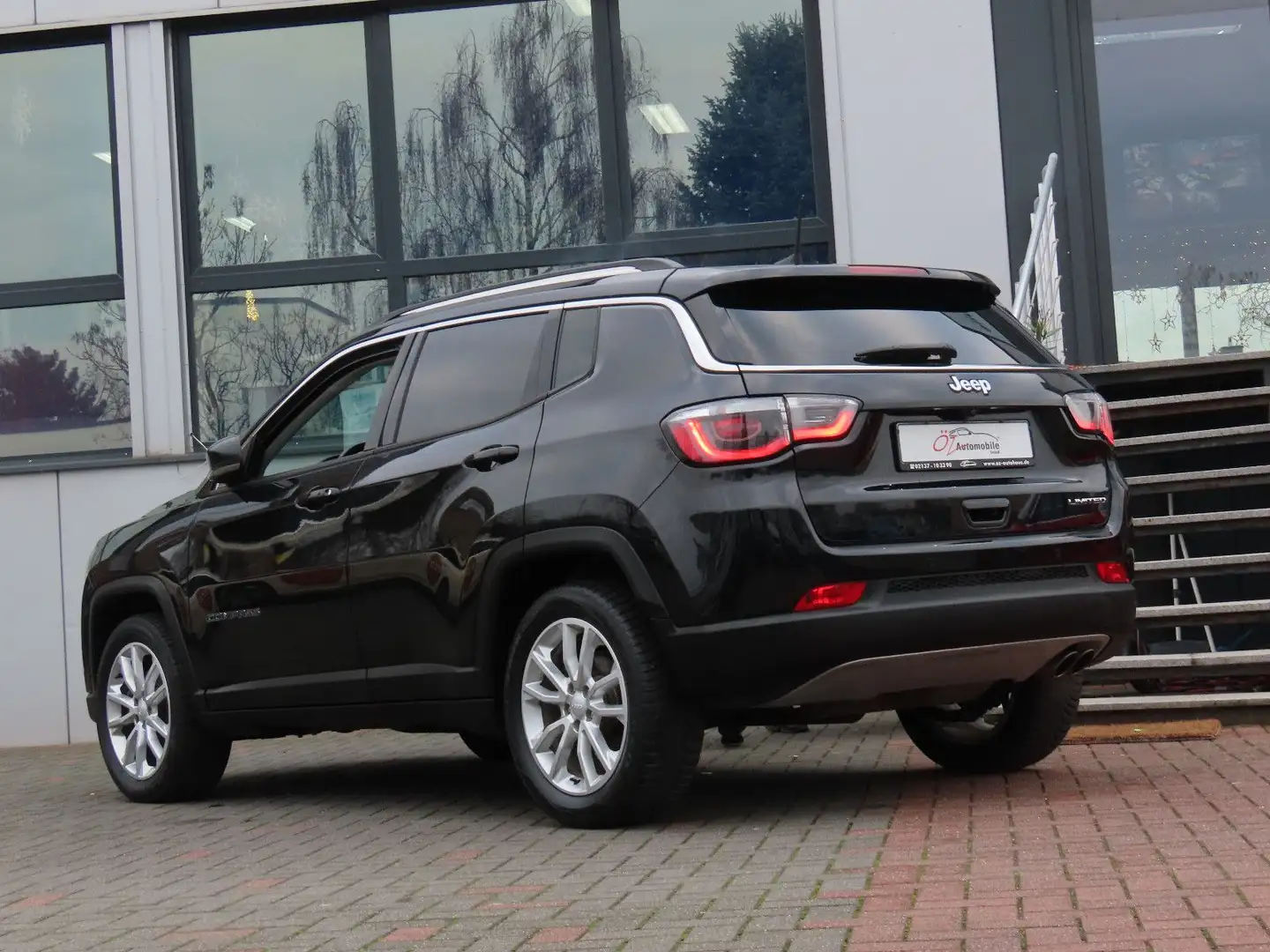 Jeep Compass 1.3 T-GDI I4 Autom. Leder PDC Kamera Noir - 2