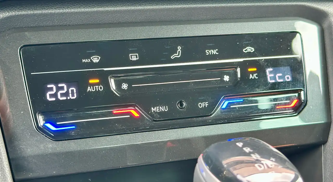 Volkswagen Tiguan eHybrid 1.4 R-Line OPF DSG VIRTUAL/CAMERA/ACC/NAVI/IQ LIGHT, миниатюра 19
