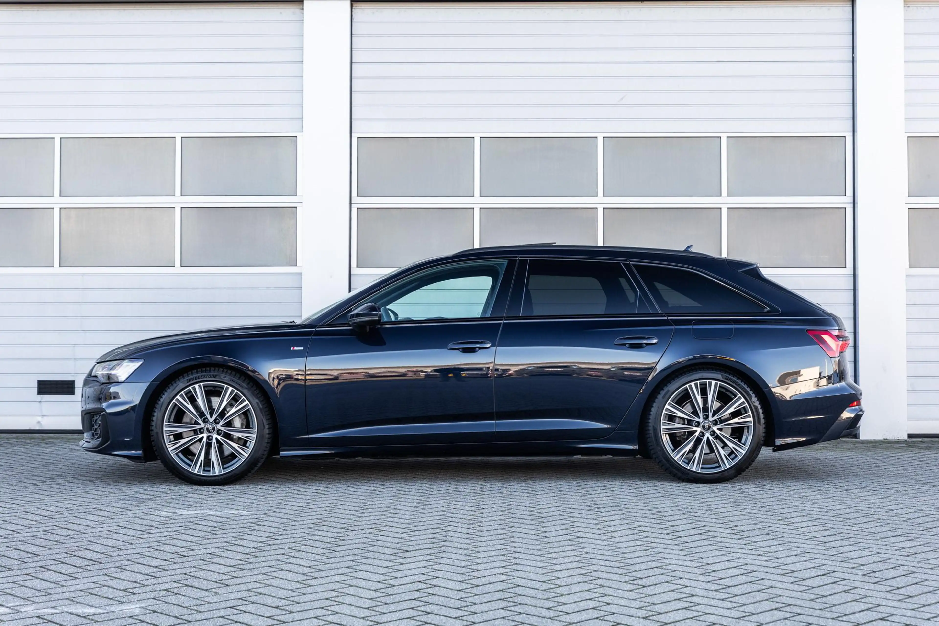 Audi A6 Avant 50 TFSIe 299pk quattro S edition | Panoramad — photo 12