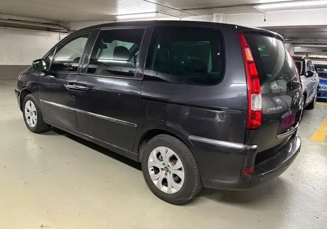 Citroen C8 view 6