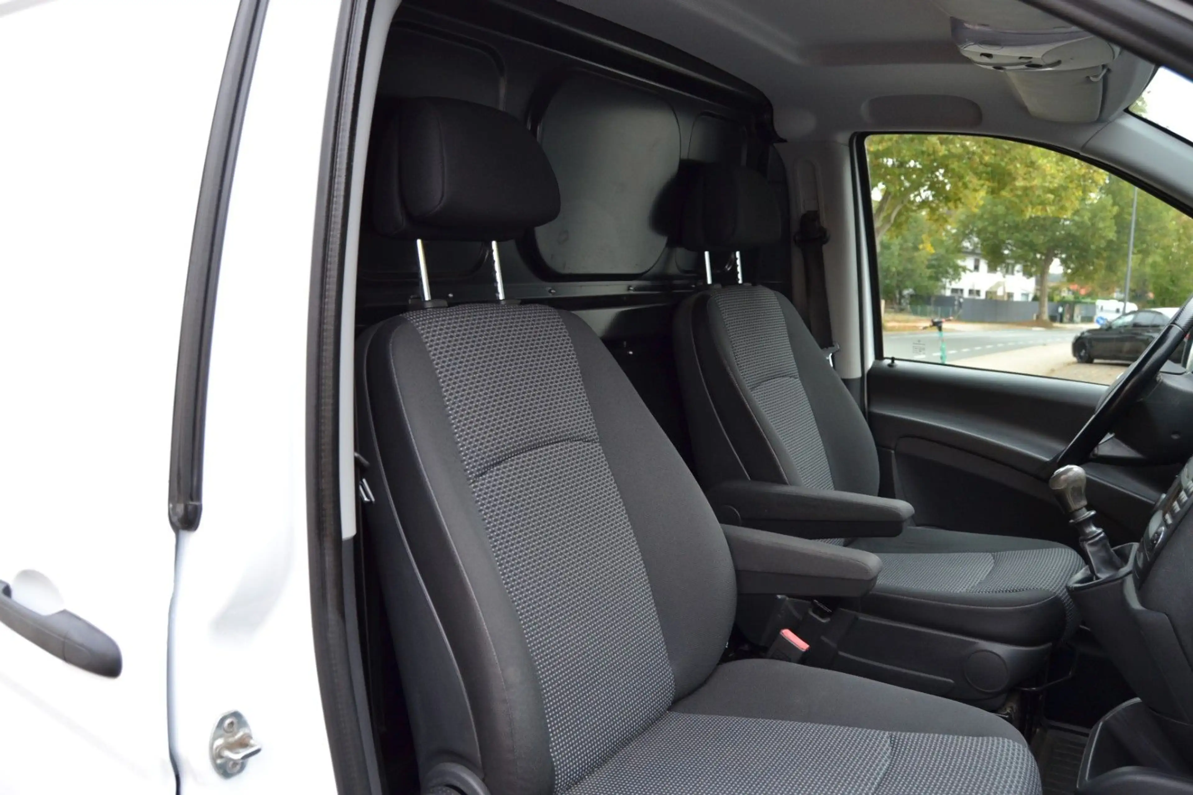 Mercedes-Benz Vito Kasten 113 CDI*Regale*SHZ*PDC*Klima*1 Hand* — photo 15
