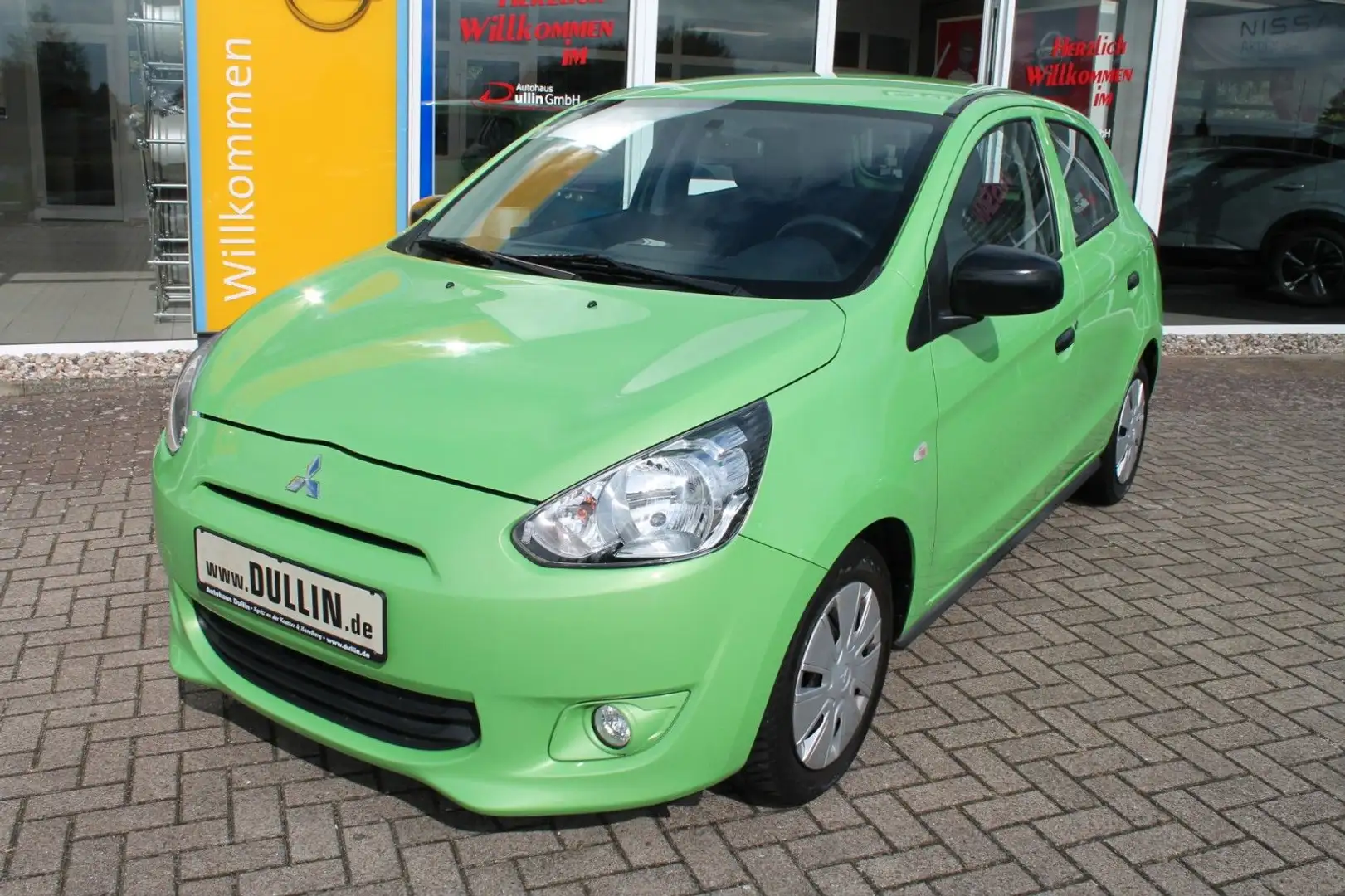 Mitsubishi Space Star 1,0 " Green Edition! " 1.Hand Grün - 2