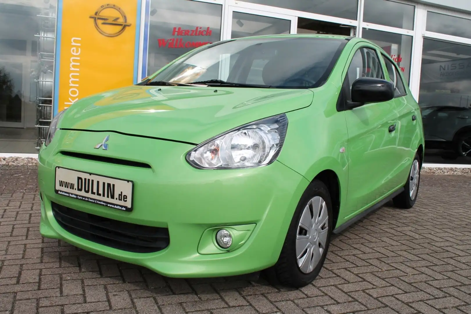 Mitsubishi Space Star 1,0 " Green Edition! " 1.Hand Grün - 1