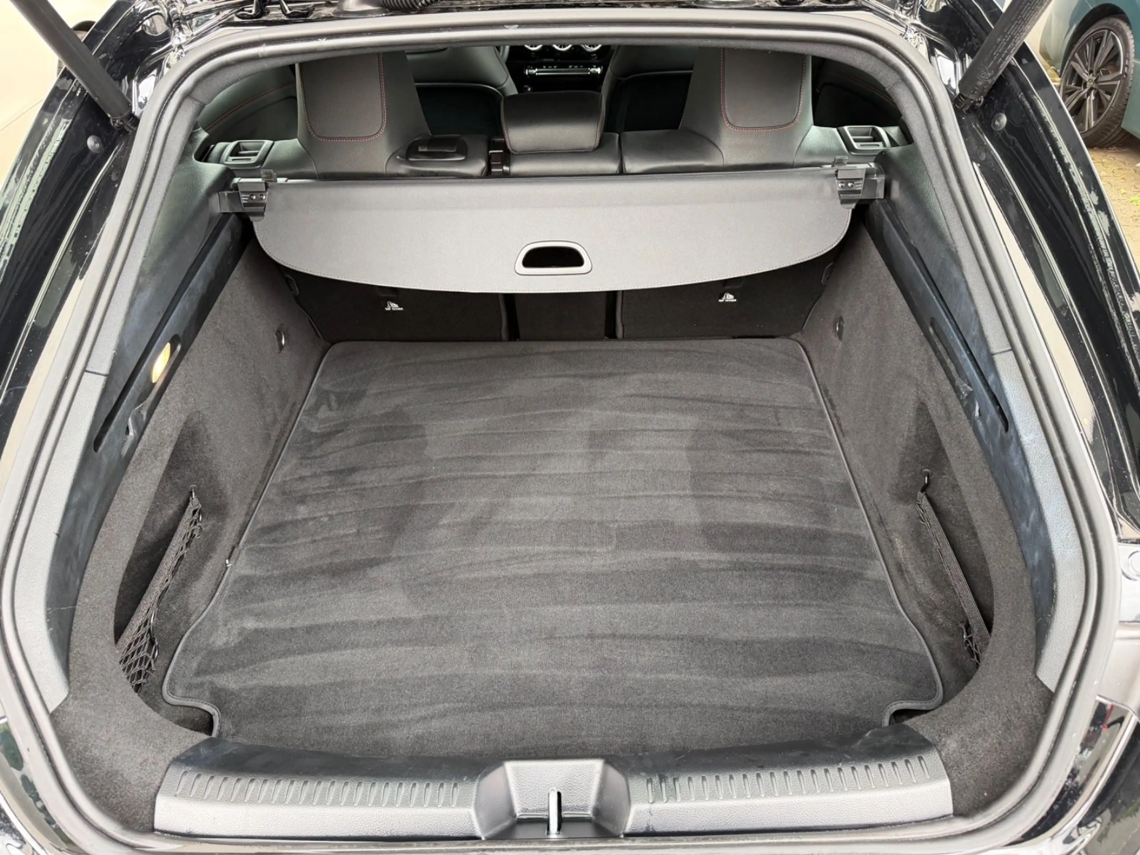 Mercedes-Benz CLA 220 CLA 220 D Shooting Brake* AMG*KEYLESS*DISTR*TOWI — photo 14