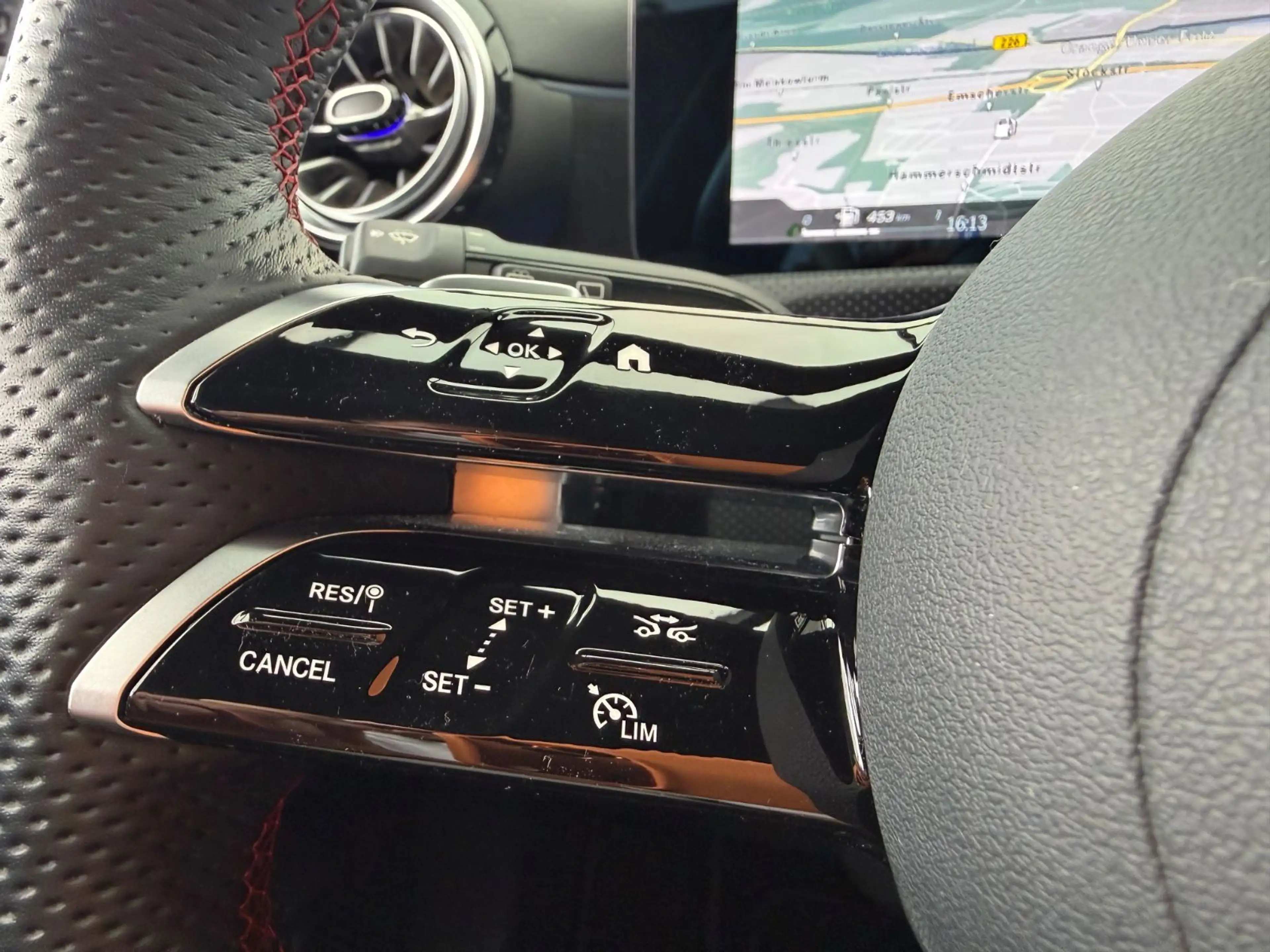 Mercedes-Benz CLA 220 CLA 220 D Shooting Brake* AMG*KEYLESS*DISTR*TOWI — photo 8