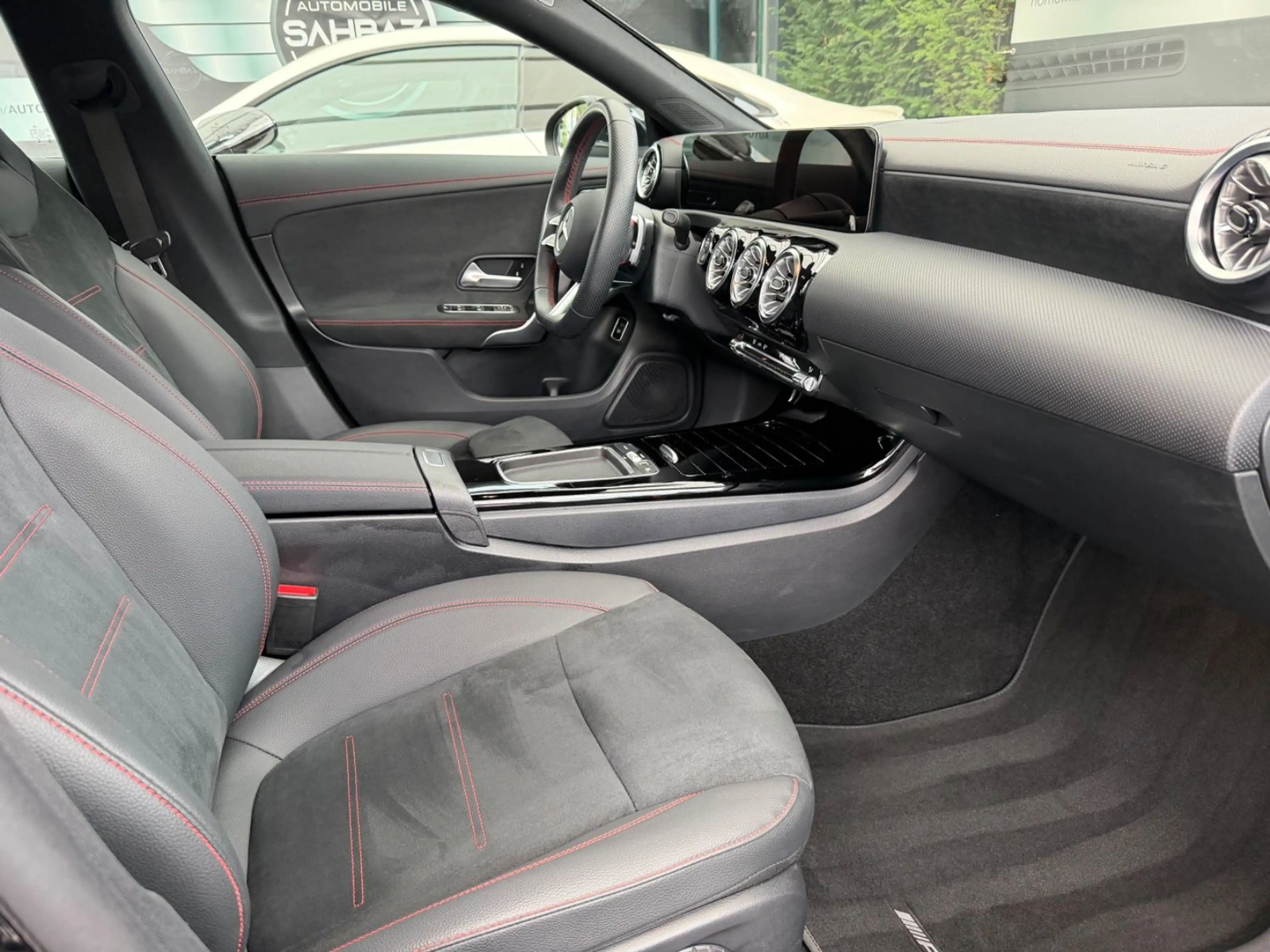 Mercedes-Benz CLA 220 CLA 220 D Shooting Brake* AMG*KEYLESS*DISTR*TOWI — photo 13