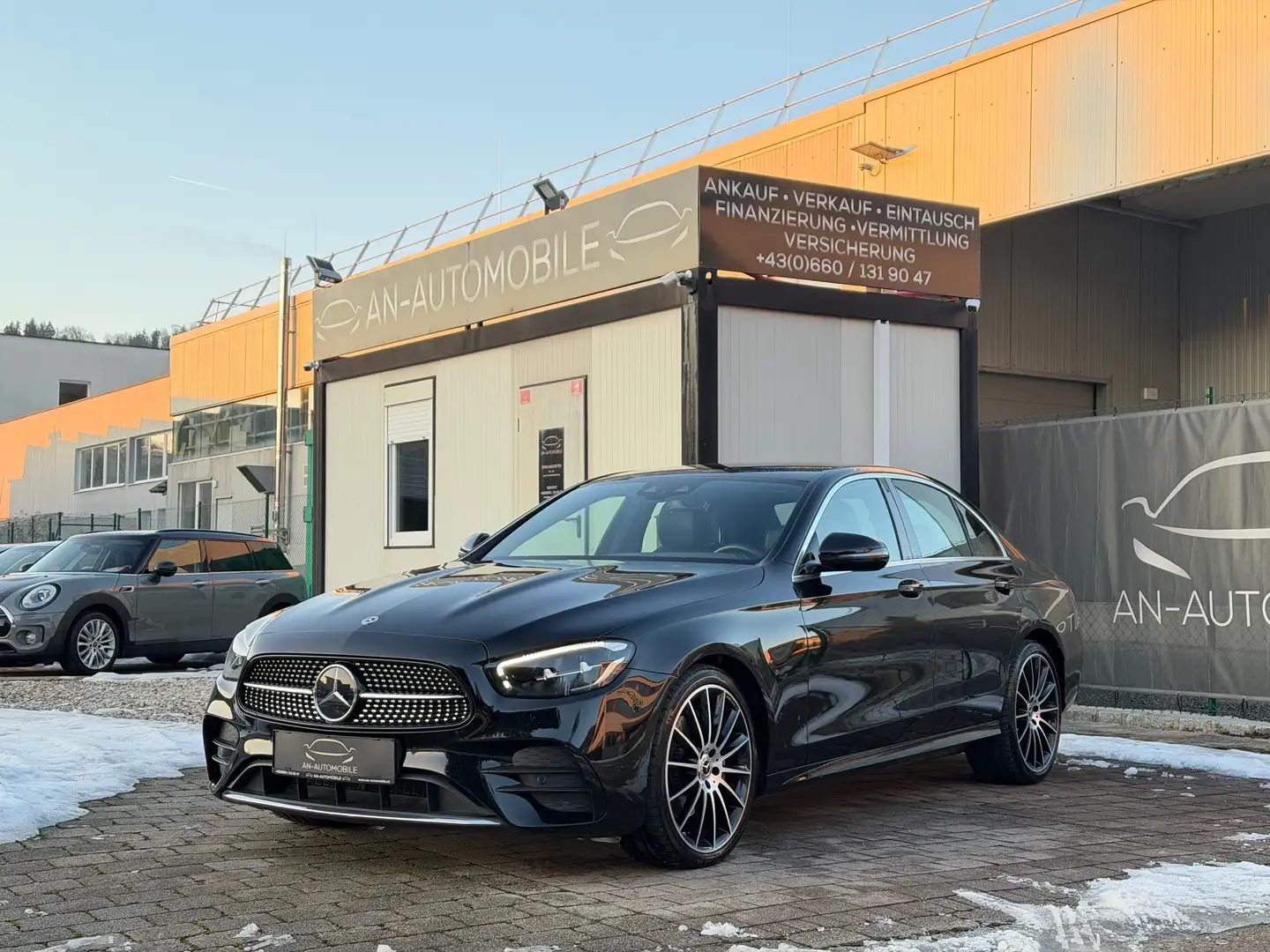 Mercedes-Benz E 220 d 4Matic Aut. AMG-Line Finanzierung möglich Schwarz - 1