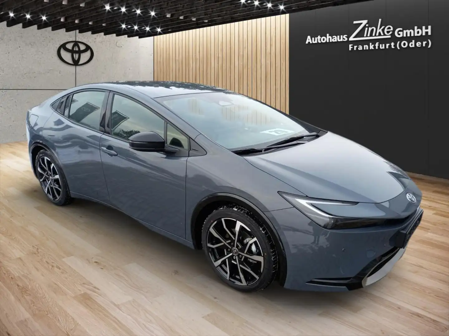 Toyota Prius Plug-in Hybrid Executive *VfW* Silber - 2